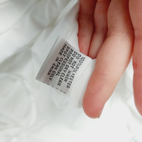 New Mac Duggal 12231 White Beaded Cuff Drop Shoulder Faux Wrap Gown Dress Z79 - Picture 10 of 11